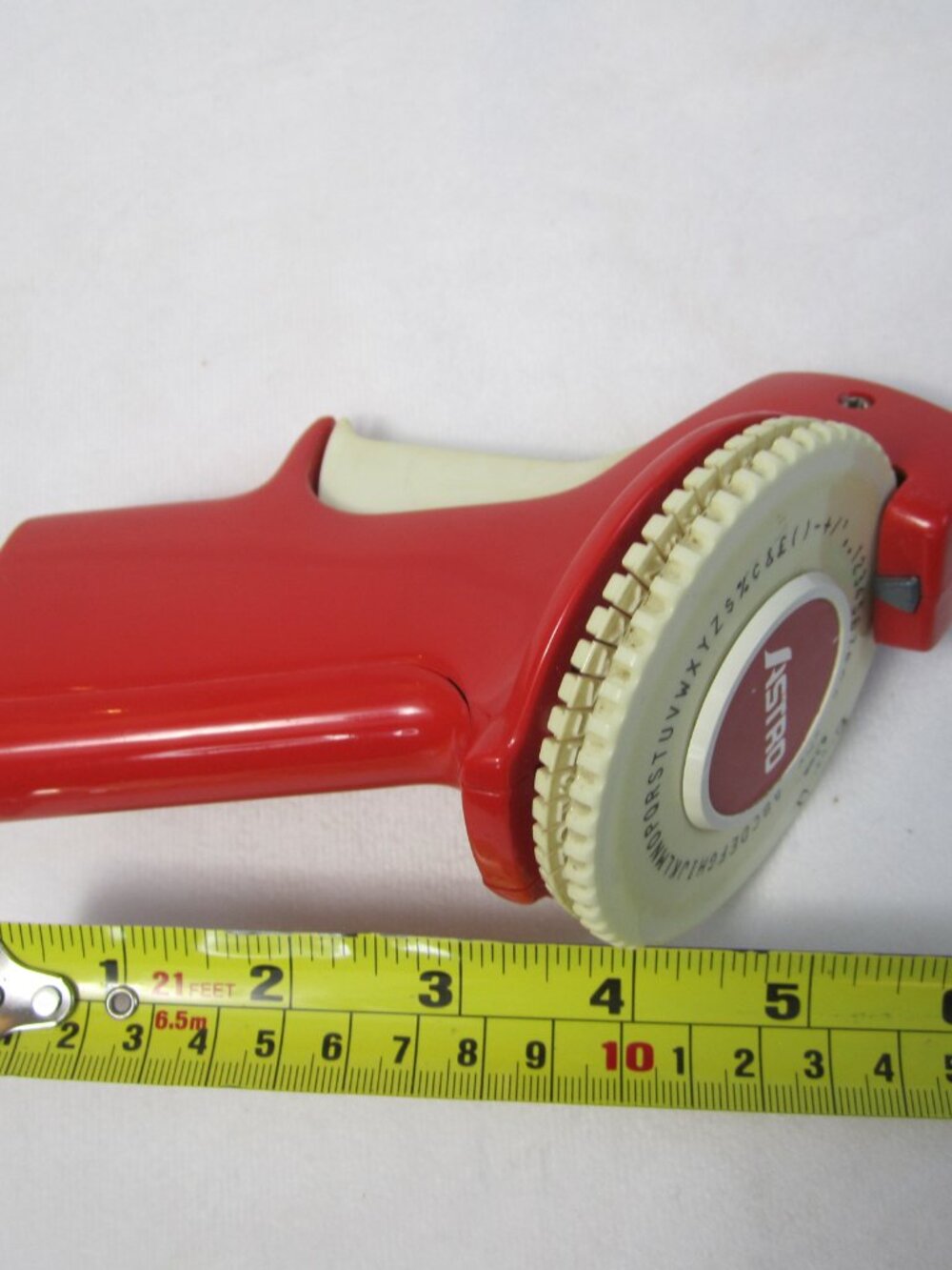 Astro Compact Handheld Rotary Label Maker Embosser Orange Vintage - Tested-Works - Picture 11 of 11